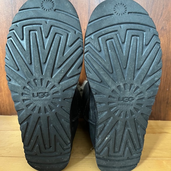 UGG Leather Mini Crystal Bow Boots - Picture 6 of 6